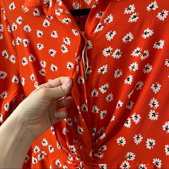 NWT Ganni Silvery Crepe Twist Dress in Big Apple Red Size 36 US Small 4 - Picture 6 of 11